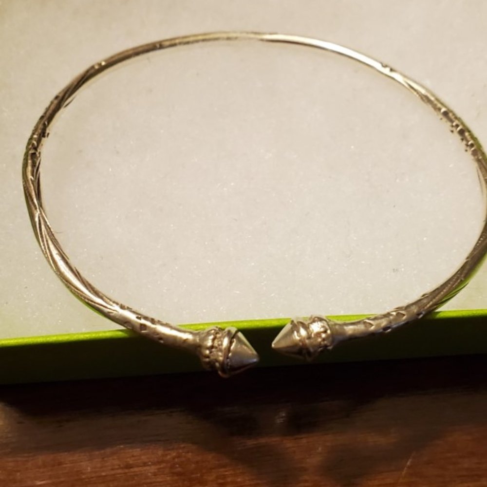 Vintage Sterling Silver Tribal design Bangle